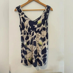 Liz Lange Maternity tank top​